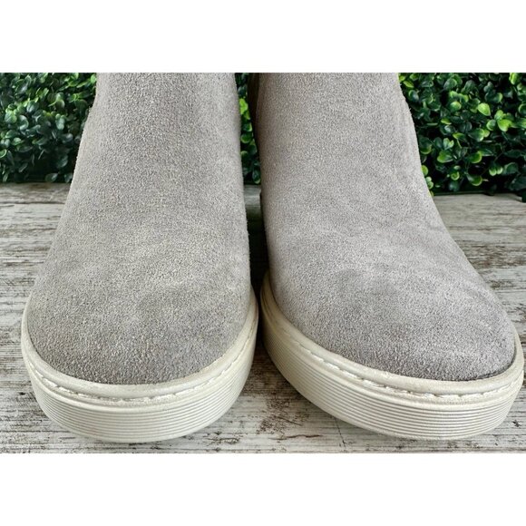 SOFFT Seabrook Wedge Bootie Women’s 8 Gray Italian Suede Perforated NWOB Chic - Picture 2 of 13